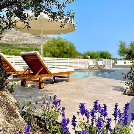 Villa Myrtia I Anomeriá