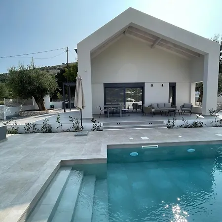 Villa Myrtia I *