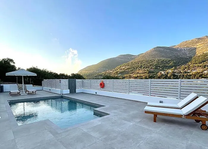 Villa Myrtia I *