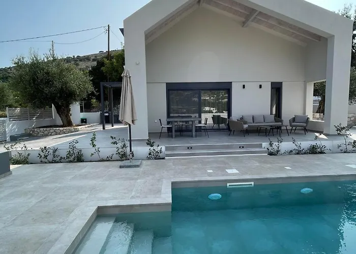 Villa Myrtia I *