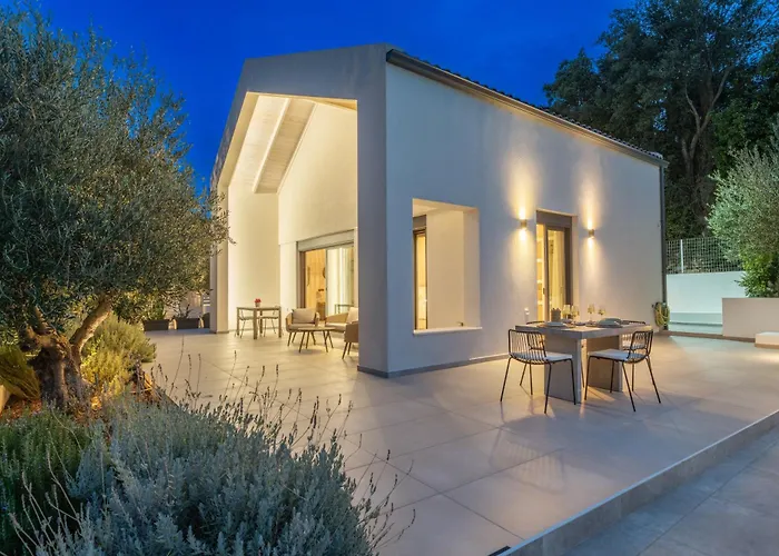 Villa Myrtia I