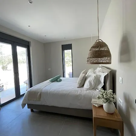 فيلة Myrtia I Anomeriá